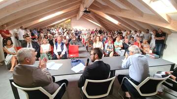 INAUGURATA LA MOSTRA L'ARTE DEL CALORE/IL CALORE DELL'ARTE A SFRUZ INAUGURATA LA MOSTRA L'ARTE DEL CALORE/IL CALORE DELL'ARTE A SFRUZ