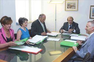 Via libera della giunta al contratto del personale Via libera della giunta al contratto del personale