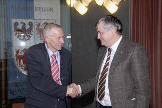 Minoranze linguistiche: patrimonio dell'intera comunità regionale Minoranze linguistiche: patrimonio dell'intera comunità regionale