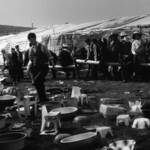 Immagine: 4015 Giuseppe Ripa- Si vincono sedie e bacinelle in plastica - Festival di Dartse Tibet -2000