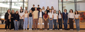 UN ANNO ALL’ESTERO PER CRESCERE: 46 STUDENTI PARTIRANNO CON LE BORSE DELLA REGIONE UN ANNO ALL’ESTERO PER CRESCERE: 46 STUDENTI PARTIRANNO CON LE BORSE DELLA REGIONE