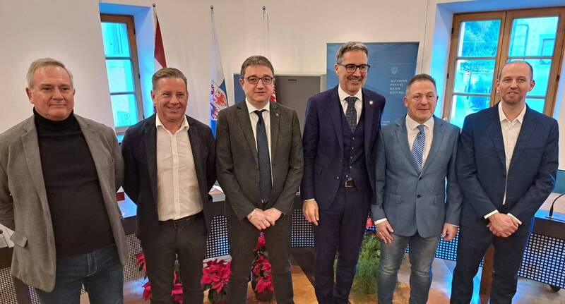 BANDO A22, KOMPATSCHER E FUGATTI: “PROGETTO A SOSTEGNO DEI TERRITORI”