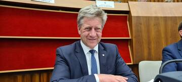 PIÙ INCLUSIONE E CERTEZZA DEL DIRITTO PER IL DIRITTO DI VOTO: IL CONSIGLIO REGIONALE APPROVA MODIFICHE AL CODICE DEGLI ENTI LOCALI PIÙ INCLUSIONE E CERTEZZA DEL DIRITTO PER IL DIRITTO DI VOTO: IL CONSIGLIO REGIONALE APPROVA MODIFICHE AL CODICE DEGLI ENTI LOCALI