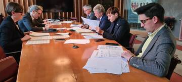 ELEZIONI: KOMPATSCHER, “DIFENDIAMO LA LEGITTIMITÀ DELLA LEGGE REGIONALE”. ELEZIONI: KOMPATSCHER, “DIFENDIAMO LA LEGITTIMITÀ DELLA LEGGE REGIONALE”.