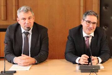 IL SEGRETARIO GENERALE ALEXANDER STEINER LASCIA LA REGIONE IL SEGRETARIO GENERALE ALEXANDER STEINER LASCIA LA REGIONE