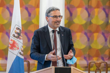 ENTRANO IN SERVIZIO 7 NUOVI GIUDICI DI PACE E 18 TIROCINANTI