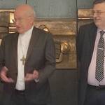 Immagine: L'arcivescovo Bressan con Tasin