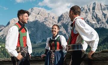 GIUNTA REGIONALE: CONTRIBUTI PER LE MINORANZE LINGUISTICHE GIUNTA REGIONALE: CONTRIBUTI PER LE MINORANZE LINGUISTICHE