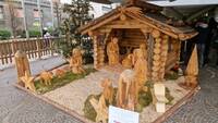 Immagine: Presepe-sotto-il-porticato-della-Regione