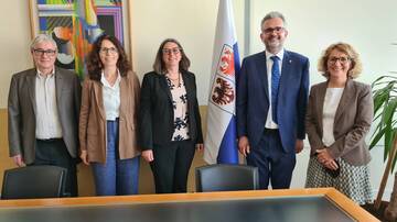 KAREN MAGUIRE DI OCSE IN VISTA ALLA REGIONE KAREN MAGUIRE DI OCSE IN VISTA ALLA REGIONE