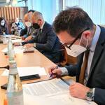 Immagine: riunione consiglio regionali autonomie 04