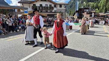LA MAJON DI FASCEGN COMPIE 50 ANNI: UN ANNIVERSARIO CHE DIVENTA SIMBOLO DI DIALOGO, IDENTITÀ E APERTURA LA MAJON DI FASCEGN COMPIE 50 ANNI: UN ANNIVERSARIO CHE DIVENTA SIMBOLO DI DIALOGO, IDENTITÀ E APERTURA