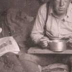 Immagine: VITA QUOTIDIANA DEGLI UFFICIALI AUSTRIACI IN UNA BARACCA AL PORDOI NEL 1916
